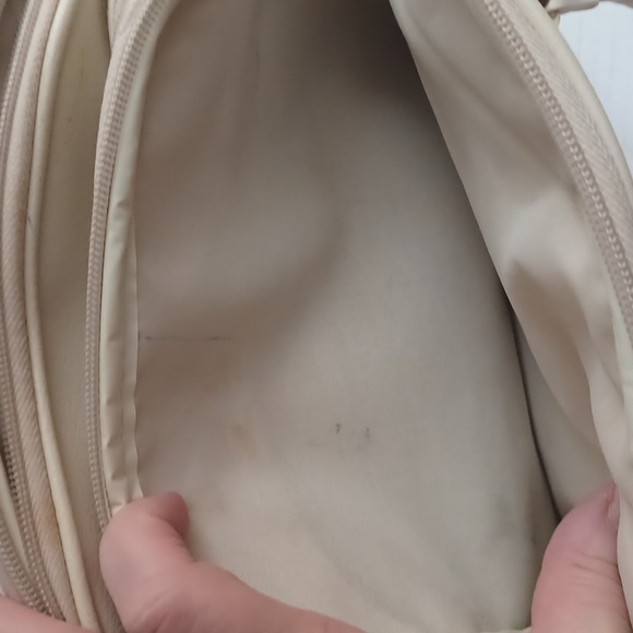 4/$30 Cream Coloured Patchwork Faux-Leather Purse - Medium Size - Picture 5 of 12